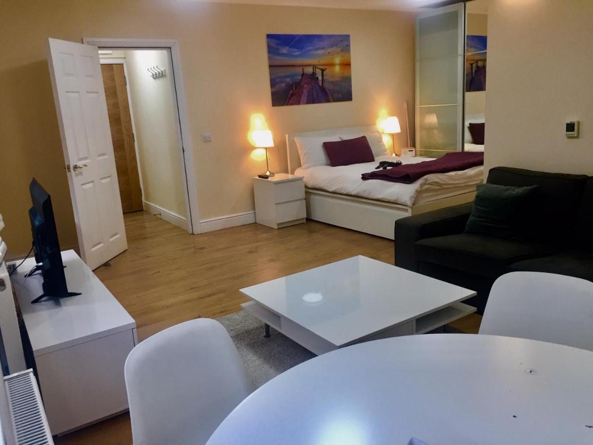 Apartament Westminster House Slough Zewnętrze zdjęcie