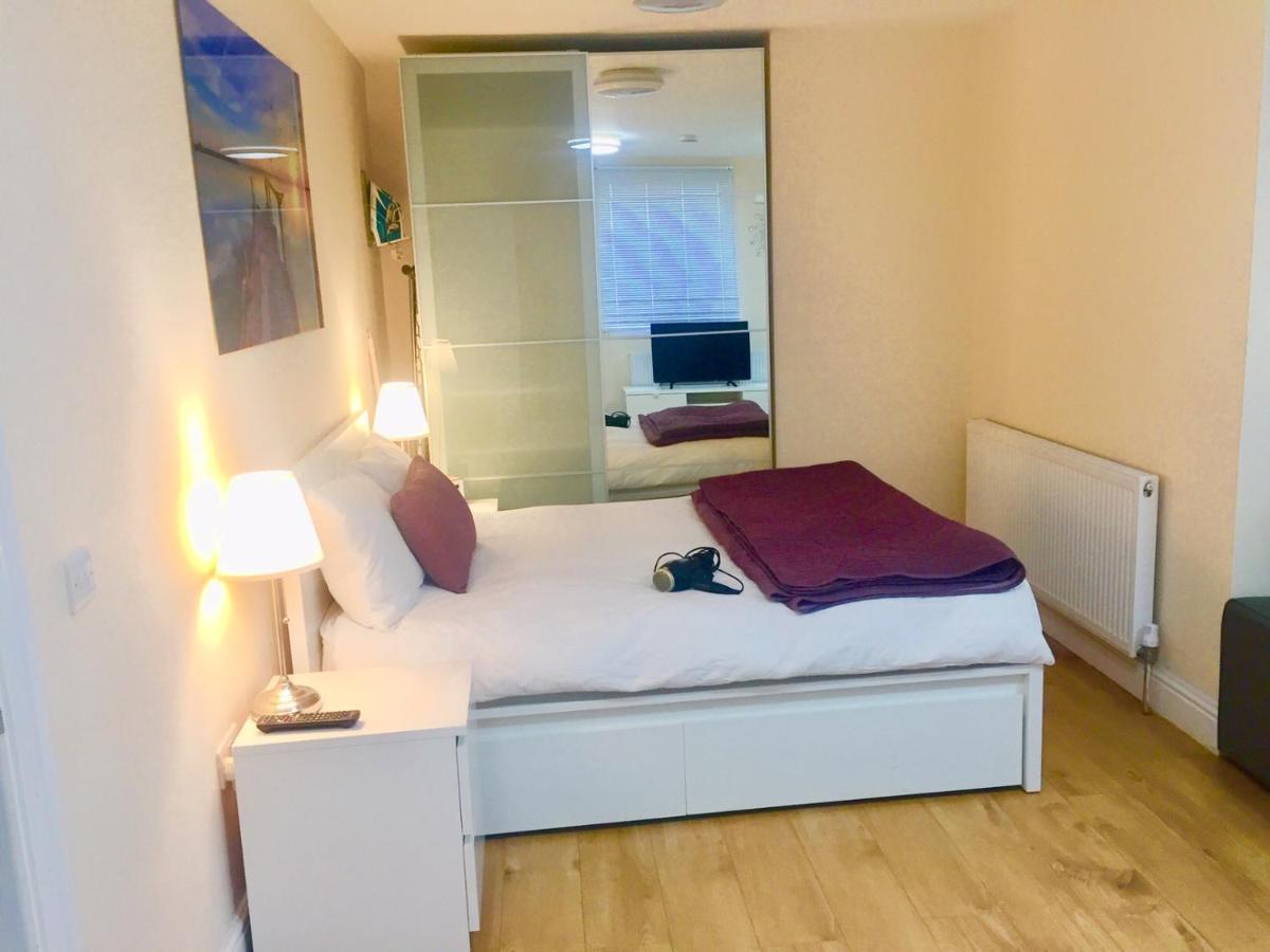 Apartament Westminster House Slough Zewnętrze zdjęcie