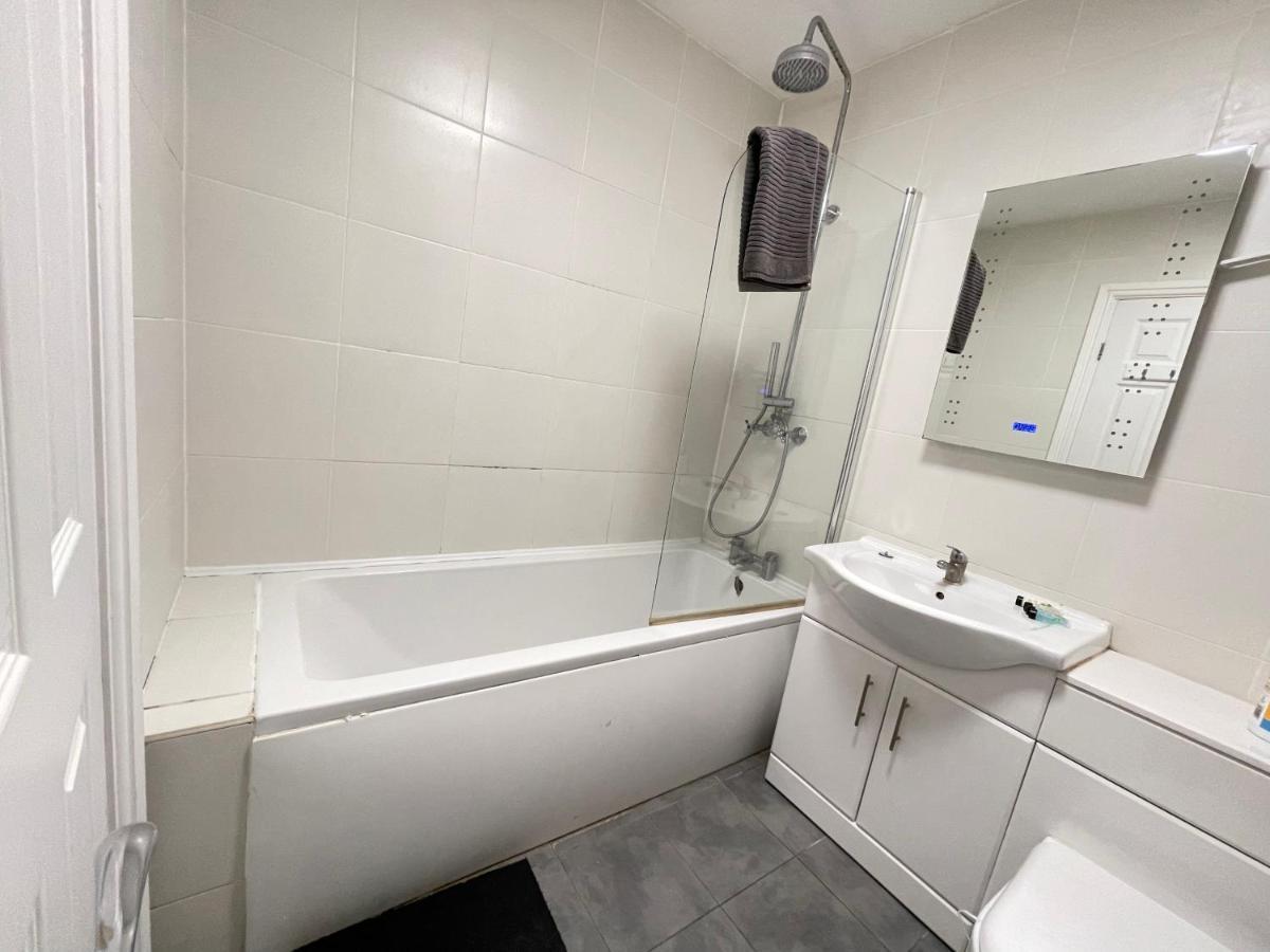 Apartament Westminster House Slough Zewnętrze zdjęcie